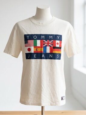 Tommy Jeans Multi Flag Graphic T-Shirt Off-White Cream XL Vintage Style